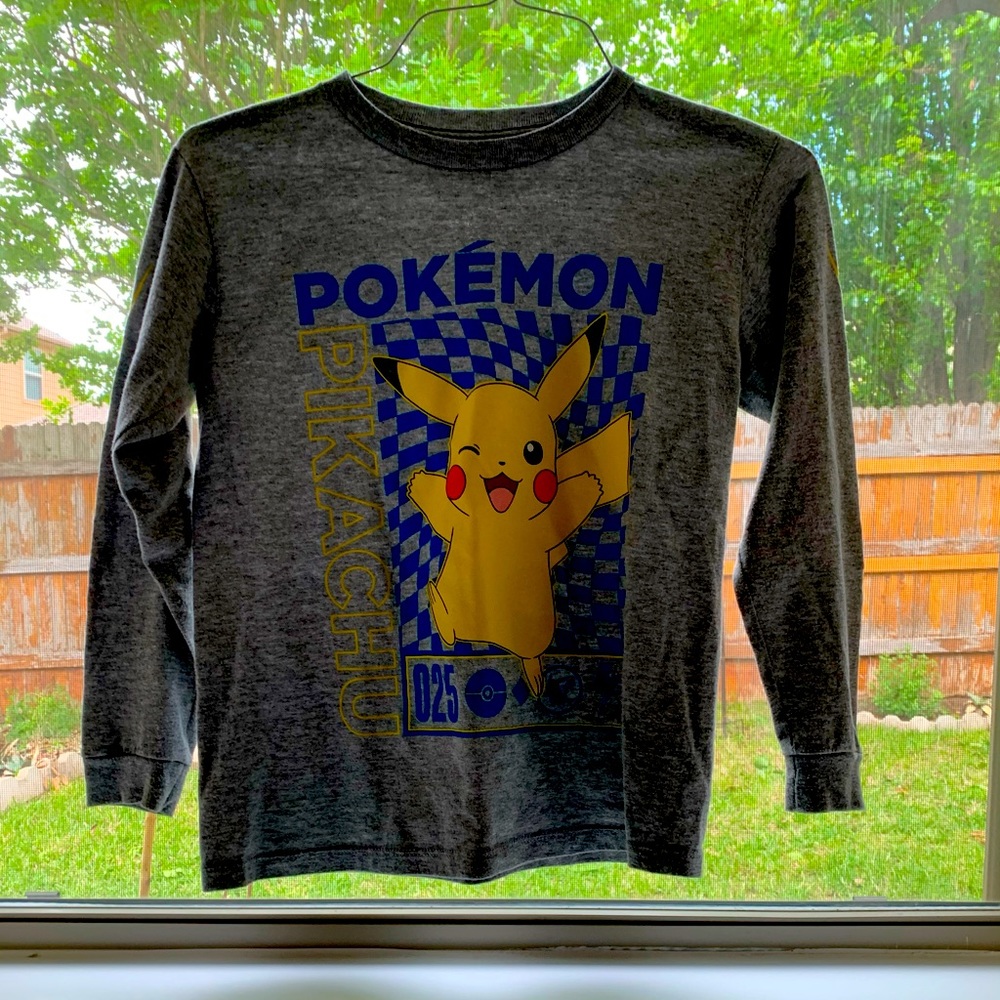 Boys Pokémon size small long sleeved t shirt
